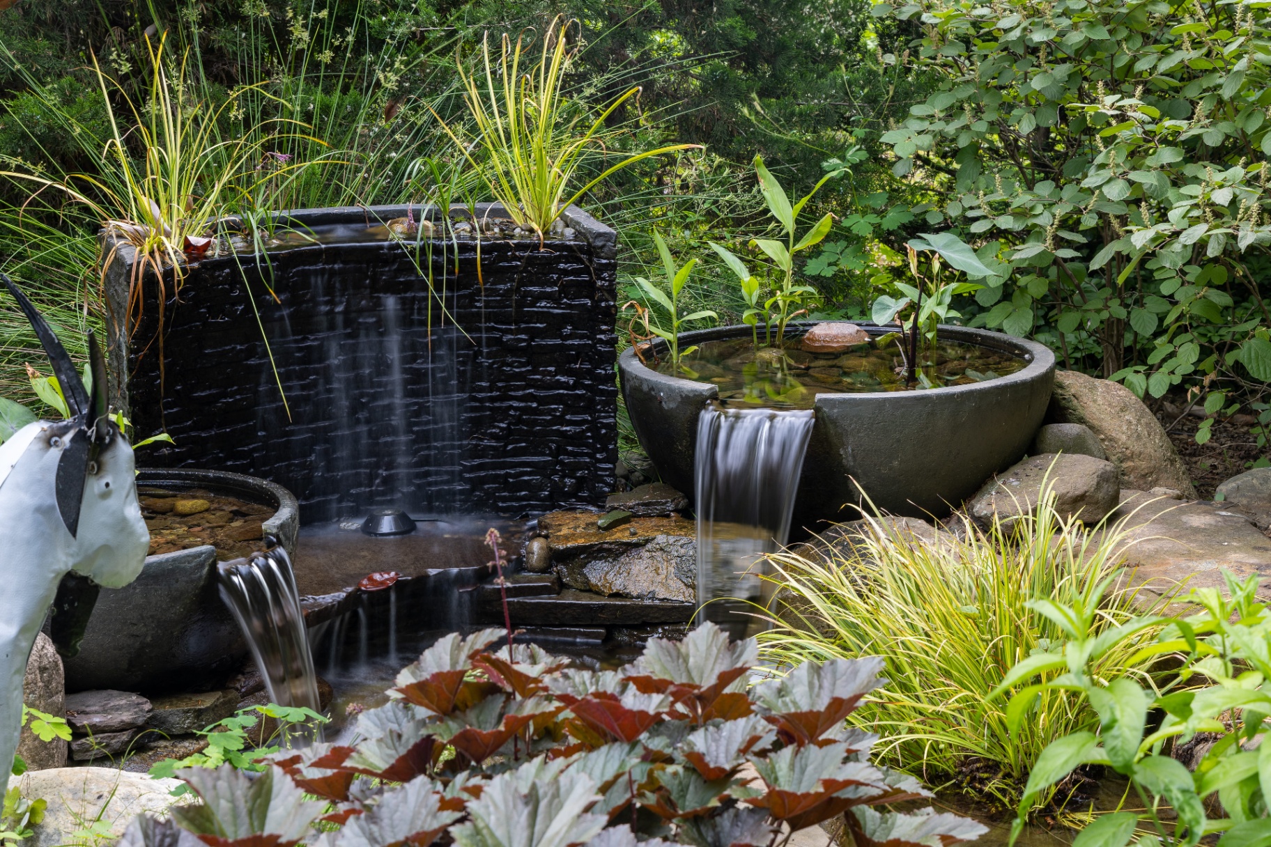 Slate wall fountain water feature Philadelphia AquaReale